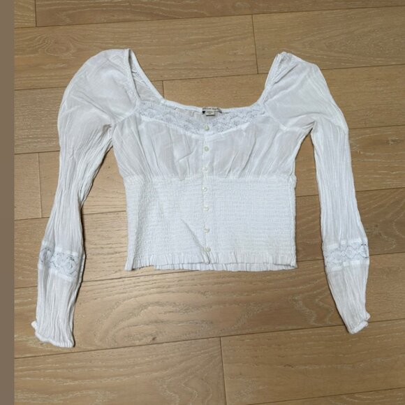 American Eagle Outfitters Tops - American Eagle Blouse (White) - Size Small